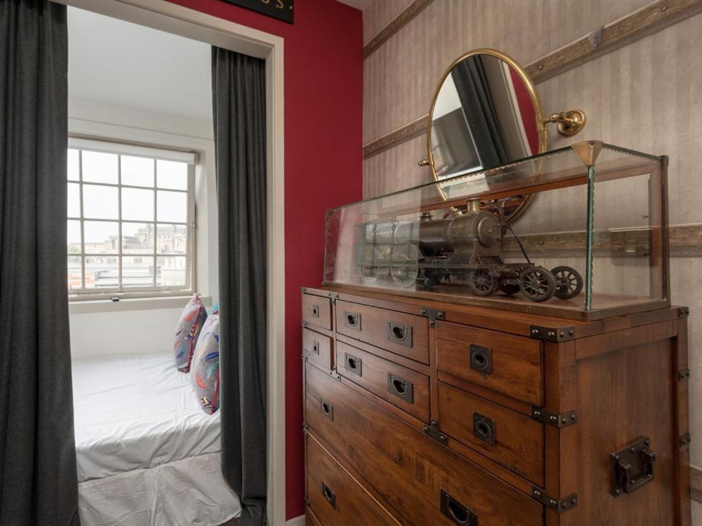 Canongate Luxury Homestay Edinburgh Eksteriør bilde